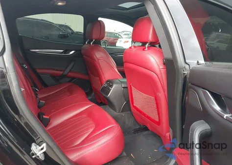 2018 Maserati Ghibli z USA, uszkodzony, nr VIN ZAM57XSA1J1286691